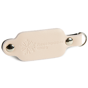 {{productViewItem.photos[photoViewList.activeNavIndex].Alt || productViewItem.photos[photoViewList.activeNavIndex].Description || 'Брелок кожаный &quot;Инновационная школа&quot;, цвет белый'}}